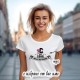 Дамска тениска с име и щампа Умна и неотразима